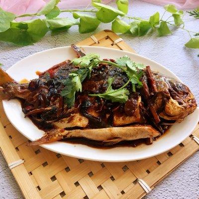 红烧金鲳鱼的做法，红烧金鲳鱼的做法最正宗的做法