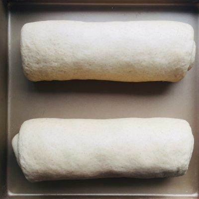 果仁面包详细做法，黑麦果仁面包的经典做法