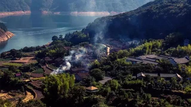 浙南最热门景点，浙南有个21的清凉山城