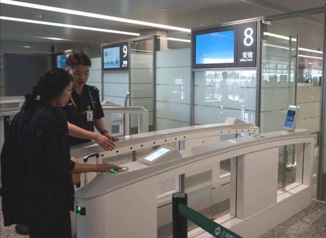 虹桥机场t1自助值机攻略，从值机到登机全程自助刷证、刷脸通行