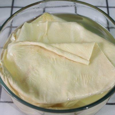 夏天夜宵High起来凉拌豆皮，凉拌甜豆皮（凉拌豆皮丝：夏天必备凉菜）