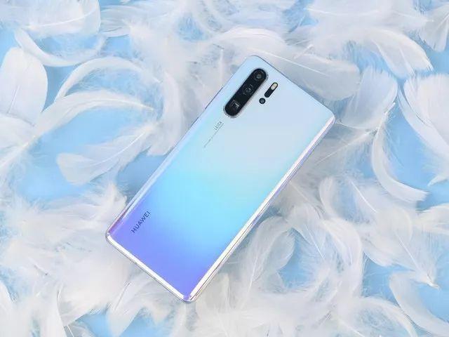 值得入手的一款手机推荐，高性价比手机怎么选