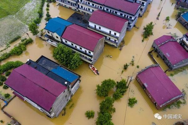 南方地区多省份遭遇洪涝灾害，我国多地遭遇大暴雨袭击……