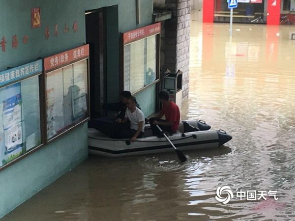 近三十年全国降水图，湘赣浙闽桂区域降水量破历史纪录