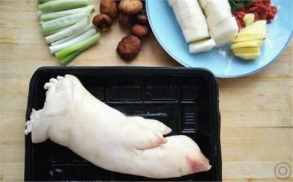 产妇吃十三种催乳汤，坐月子产妇喝这三道汤