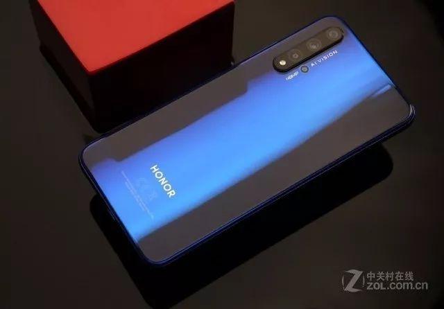 值得入手的一款手机推荐，高性价比手机怎么选