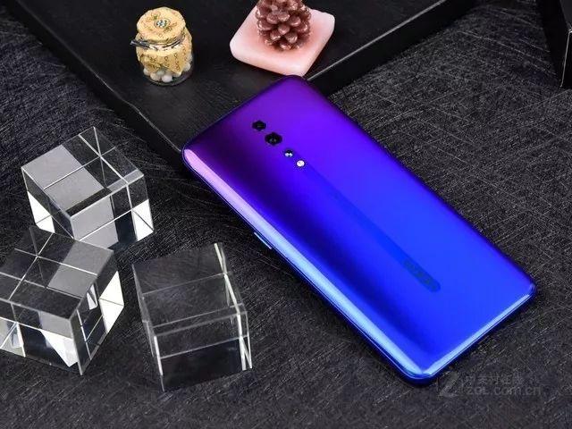 值得入手的一款手机推荐，高性价比手机怎么选