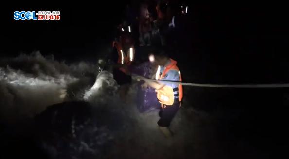 龙槽沟附近突发山洪，亲历者讲述彭州山洪