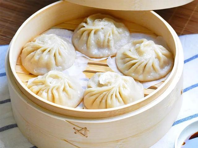 如何自制包子蒸出来更松软，包子蓬松暄软不塌皮