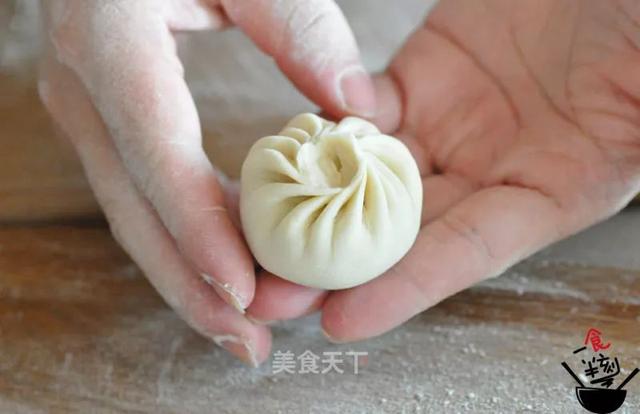 如何自制包子蒸出来更松软，包子蓬松暄软不塌皮