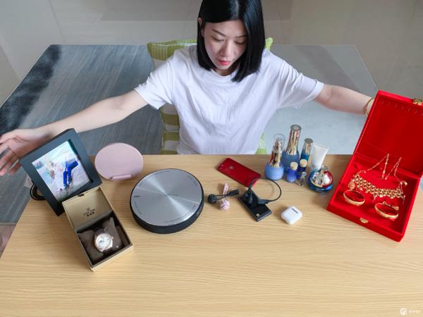 七夕祝福语送朋友细数婚后（情人节、纪念日）我俩的送礼指南