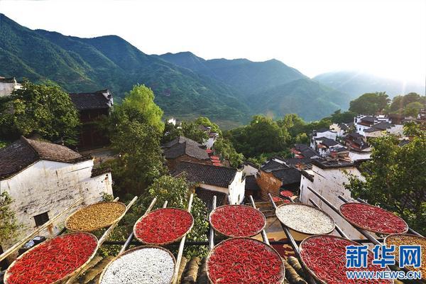 婺源汽糕哪家好吃，这是江南“最好吃”的一条铁路