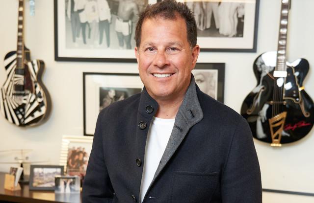 快看鞋履品牌玖熙母公司获黑石近9亿美元投资，鞋履上市