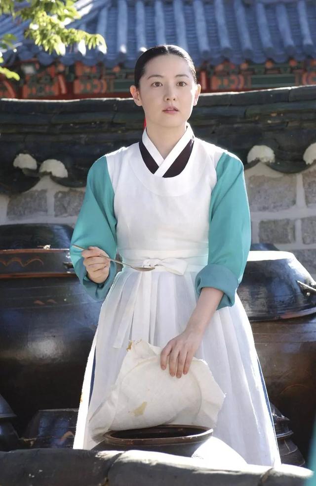 50岁李英爱近况，48岁李英爱再复出