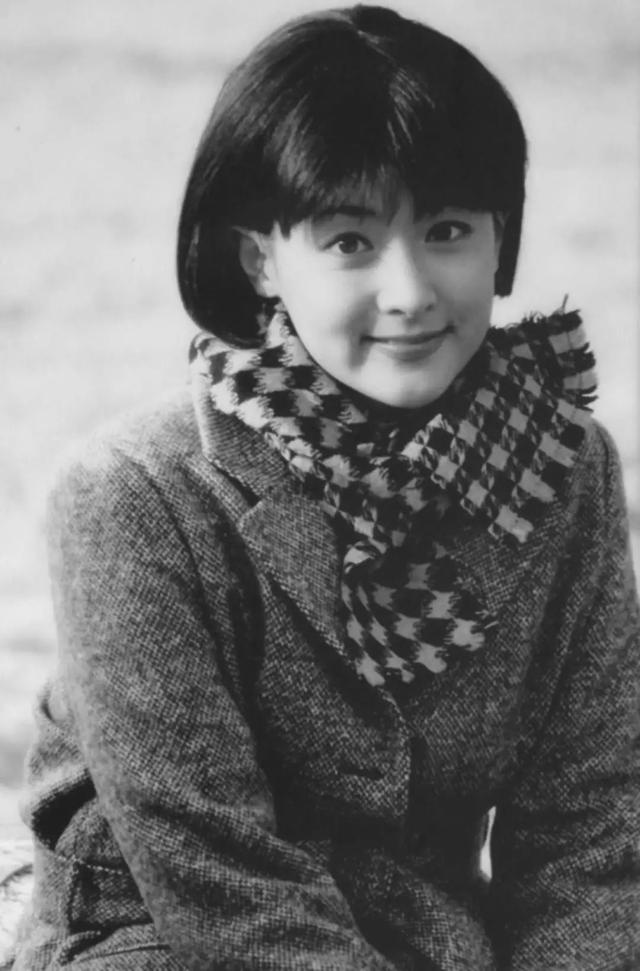 50岁李英爱近况，48岁李英爱再复出