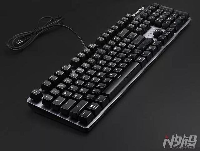 华硕rgb机械键盘，评测售价2199元的ROG玩家国度GK2000