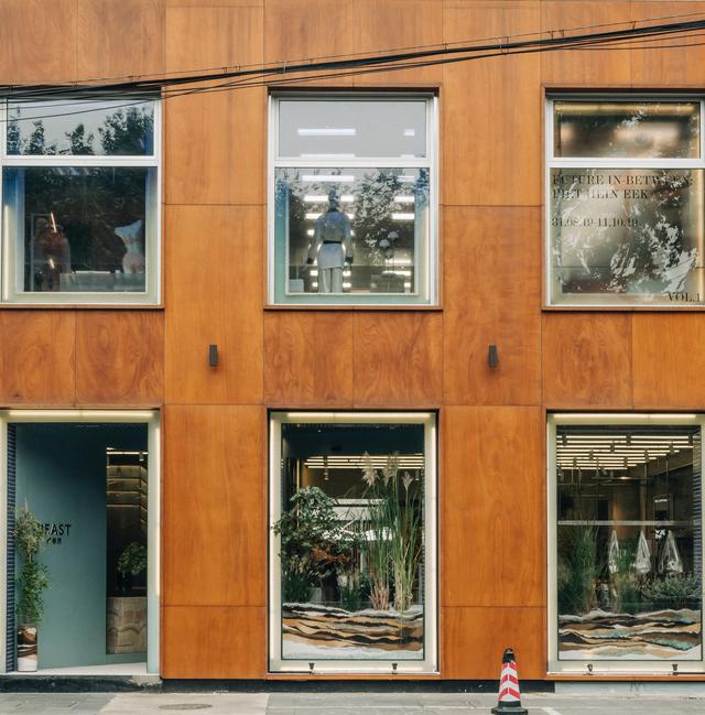 野兽派花店的品牌个性，探店野兽派新开的艺术馆风格旗舰店