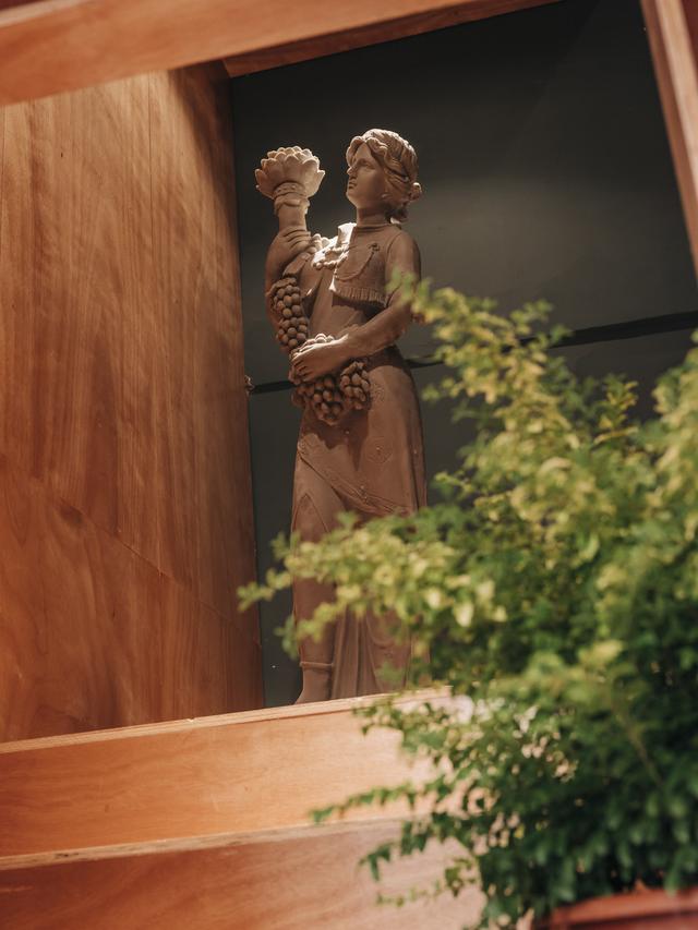 野兽派花店的品牌个性，探店野兽派新开的艺术馆风格旗舰店