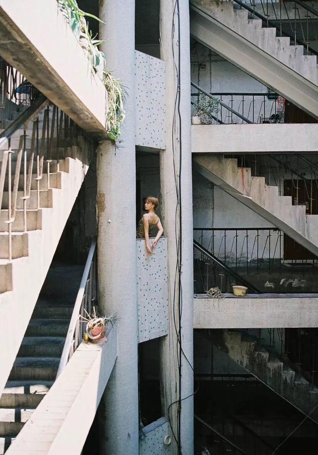 重庆海棠溪打卡图，南岸海棠溪的筒子楼