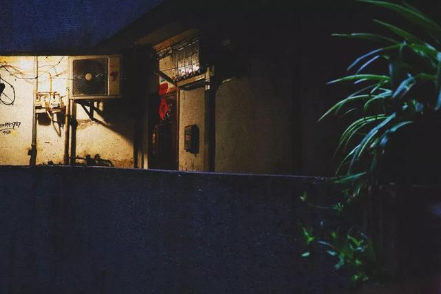 重庆海棠溪打卡图，南岸海棠溪的筒子楼