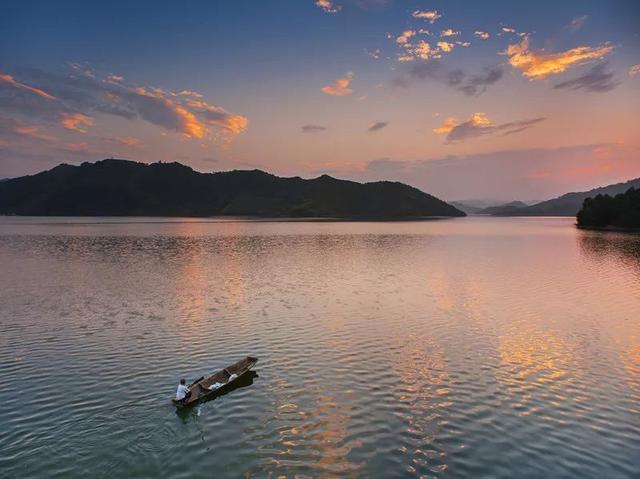 兴义最佳旅游时间，恋上南国“小春城”~