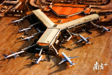 深圳宝安机场的历史，壮丽70年深圳故事