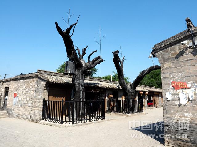 冉庄地道战纪念馆，走进冉庄地道战遗址（如今50多年过去了仍然矗立在冉庄）