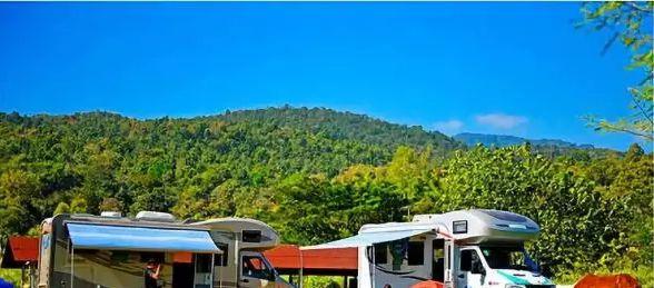 成都市青城山都江堰旅游景区，这个五一青城山-都江堰景区超火爆