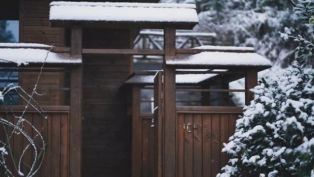 成都市青城山都江堰旅游景区，这个五一青城山-都江堰景区超火爆