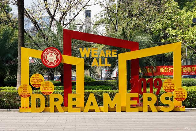 佳能eos90d价格，佳能90D到底值不值得购买#佳能