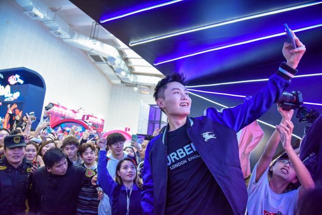 成都春熙路抖音最火的地方，熊猫屁股后面的这家足疗足疗居然才一百多