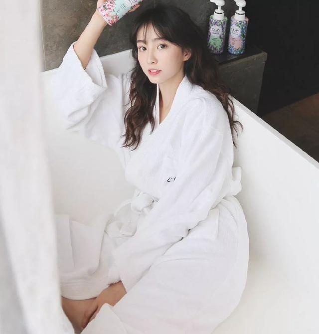 什么颜色的卷发最好看，你的卷发该怎么选