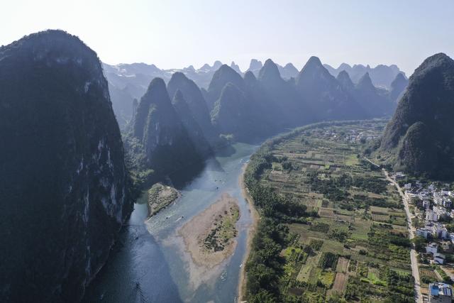 阳朔在哪里个城市，广西省桂林市阳朔旅游景点