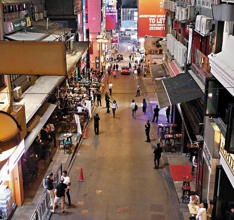 香港市民当街反击，香港市民怒斥暴徒