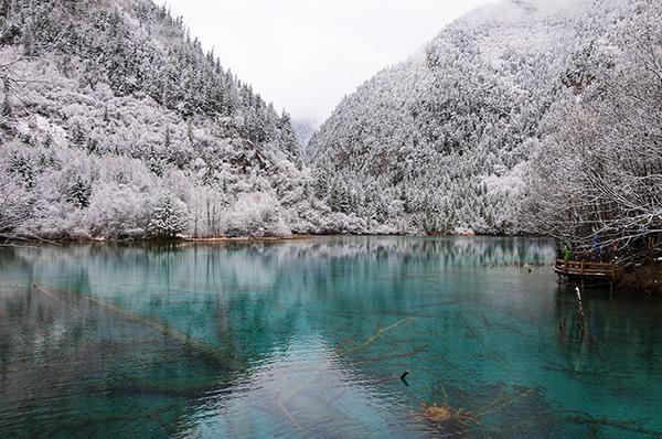 九寨沟冬天去好玩吗，九寨沟景区冬天可以玩吗