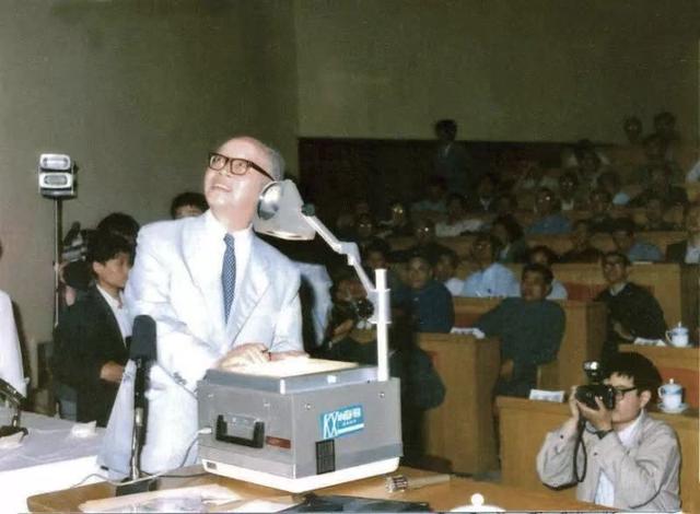 历史上的两弹元勋，他放弃名誉和地位