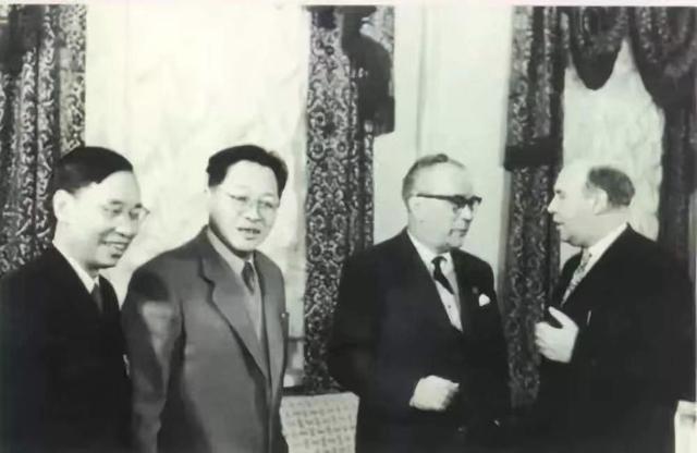 历史上的两弹元勋，他放弃名誉和地位