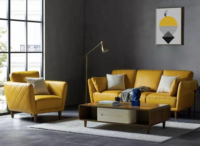 客厅皮沙发轻奢，一款精致的皮沙发能让客厅美得不像话