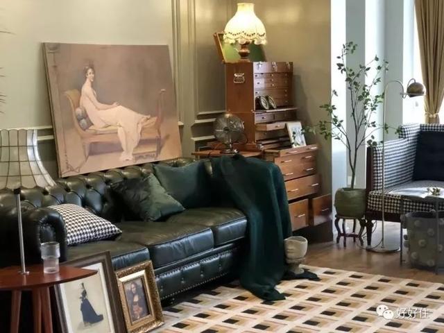 客厅皮沙发轻奢，一款精致的皮沙发能让客厅美得不像话