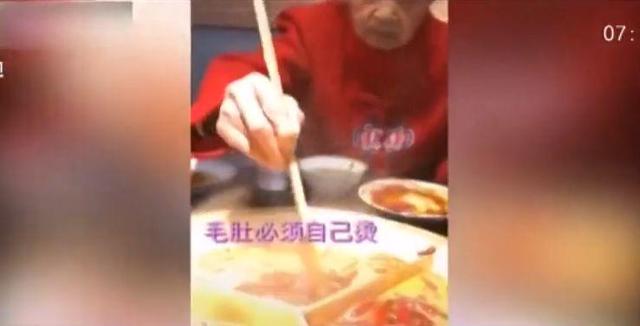糖尿病奶奶能吃什么(糖尿病患奶能不能吃)