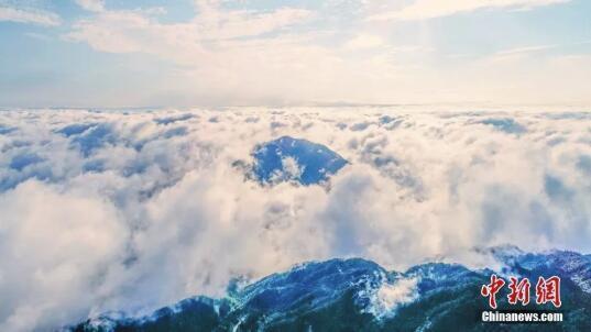 登上最美高铁领略大美风光，走坐上这趟高铁