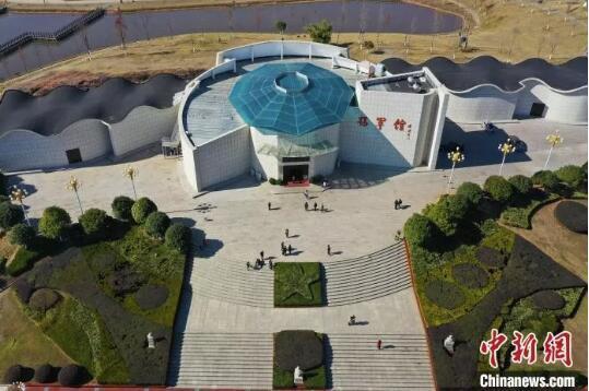 登上最美高铁领略大美风光，走坐上这趟高铁