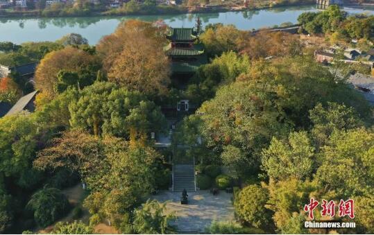 登上最美高铁领略大美风光，走坐上这趟高铁