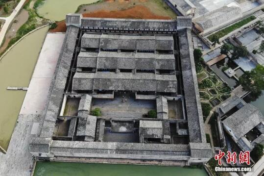 登上最美高铁领略大美风光，走坐上这趟高铁