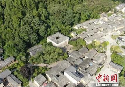 登上最美高铁领略大美风光，走坐上这趟高铁