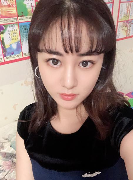 王小蒙动态壁纸，王小蒙模样大变