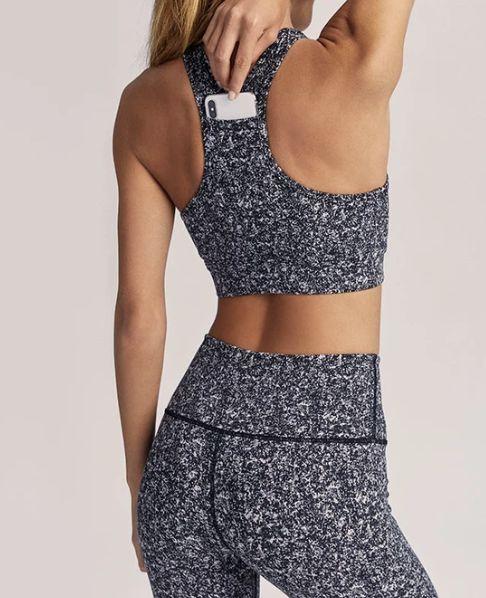 健身也要穿得酷炫，健身运动装（这些穿搭不学怎么行）