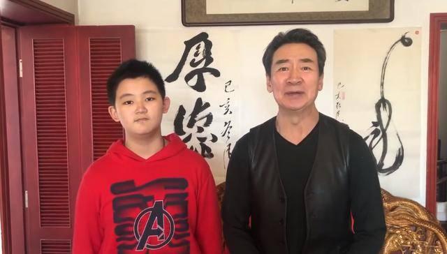 寇振海与儿子同框怎么回事，寇振海个人资料儿女