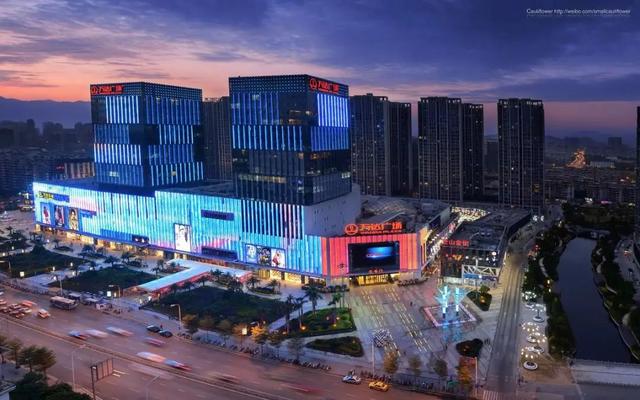 福州商场购物攻略，福州市中心的老牌高档商场