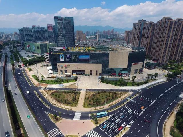 福州商场购物攻略，福州市中心的老牌高档商场